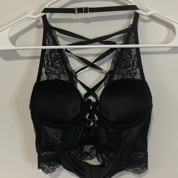 NWOT BLACK LACE CRISS CROSS FRONT DETAIL PADDED BRALETTE | ADJUSTABLE - Picture 2 of 6